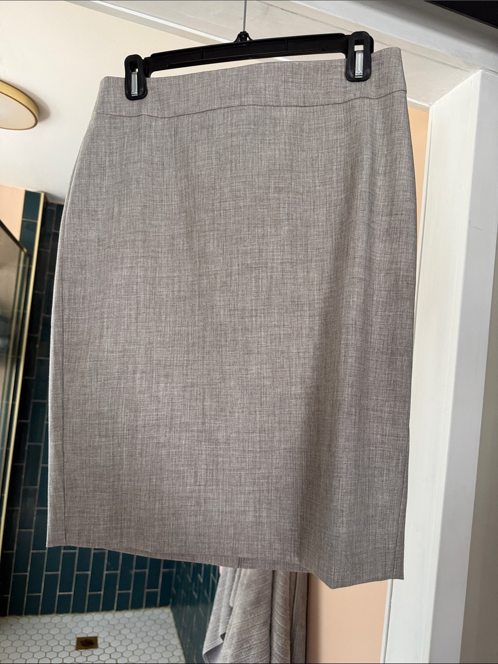 Ann Taylor factory Tailored Gray Pencil Skirt - Women's Professional Staple. NWT